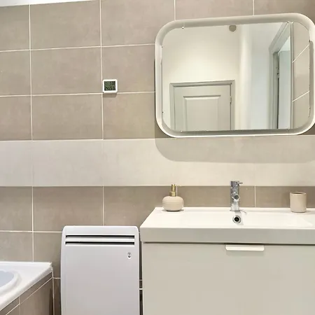 Appartement T3 Standing Avec Terrasse Au Coeur De 4 Pers